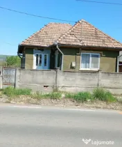 Casă cu teren generos de 1100 mp în Comuna Mică – ideal 