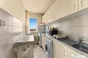 Apartament 3 camere renovat 2023- Posibilitate preluare c...