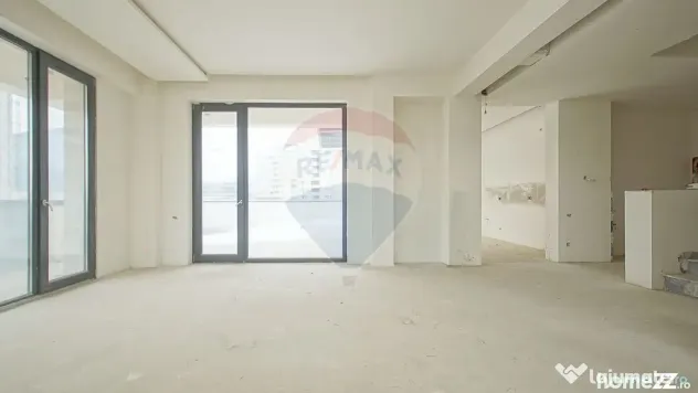 Penthouse de lux cu rooftop și lift privat I Elegant Hou...