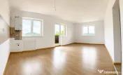 Apartament 3 camere, decomandat - zona Sanpetru 