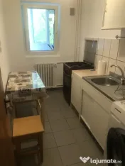 Tineretului timpuri noi vacaresti piscului 