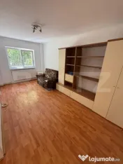 Garsoniera de vanzare, 32 mp, zona Racadau