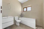 Casă nouă, cu 4 camere, de vânzare, cartier rezidentia...