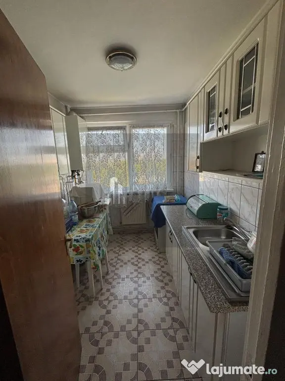 Apartament 3 camere centrala proprie Bulverdul Constantin...