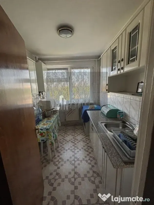 Apartament 3 camere centrala proprie Bulverdul Constantin...