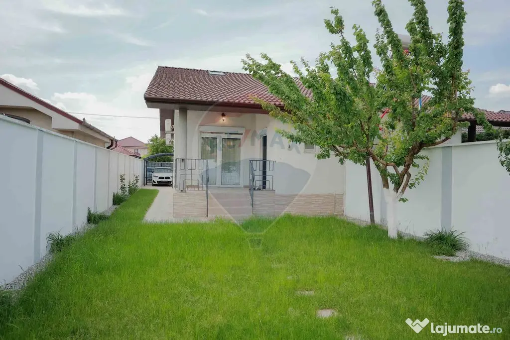 Casă cu 4 camere de vânzare în zona Episcopia Bihorului