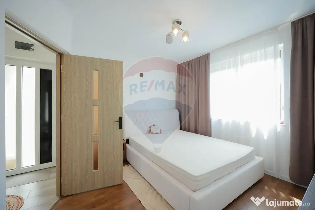 Casă cu 4 camere de vânzare în zona Episcopia Bihorului