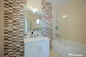 Casă cu 4 camere de vânzare în zona Episcopia Bihorului 
