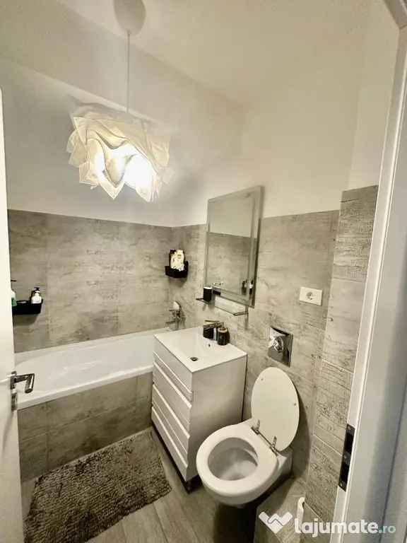 Apartament 2 camere,suprafata generoasa,loc parcare subteran