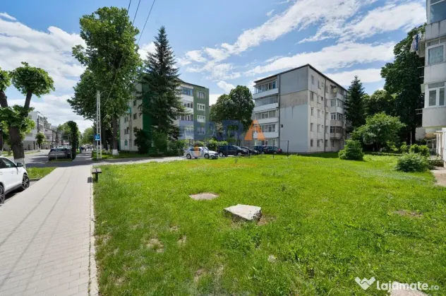 Apartament la etajul 1 - zonă superbă