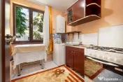 Apartament la etajul 1 - zonă superbă 