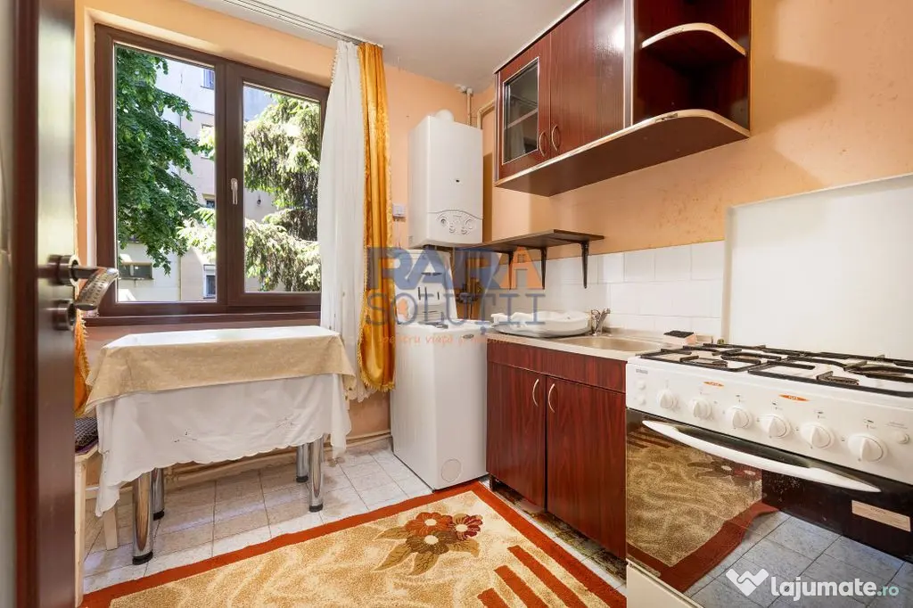 Apartament la etajul 1 - zonă superbă