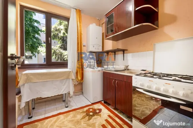 Apartament la etajul 1 - zonă superbă