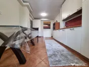 Apartament 2 camere, etaj 1, Neagoe Vodă- Martiri, prima î 