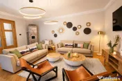 Refugiu urban lux, apartament spectaculos pe aleea pietonala 