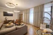 Refugiu urban lux, apartament spectaculos pe aleea pietonala 