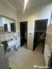 Spatiu comercial central - 196 mp 