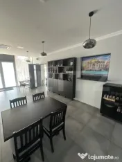 Spatiu comercial central - 196 mp 
