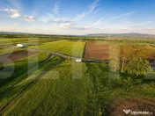 De vanzare teren de 9000mp 