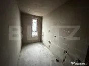 Apartament 4 camere, semifinisat cu garaj si boxa, zona Brad