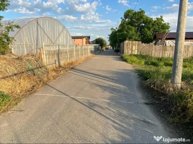 Teren intravilan 3800mp de Vânzare pret negociabil accept și variante auto+diferența de bani.