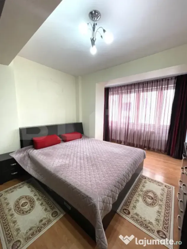 Apartament 4 Camere, Etaj 3 - Zona George Enescu