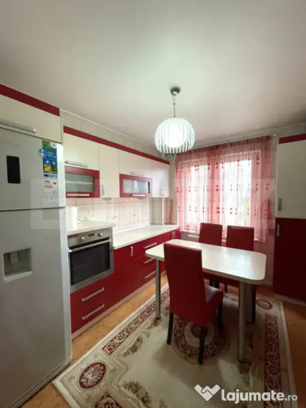 Apartament 4 Camere, Etaj 3 - Zona George Enescu