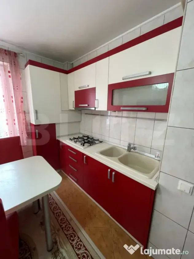 Apartament 4 Camere, Etaj 3 - Zona George Enescu