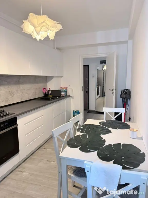 Apartament 2 camere,suprafata generoasa,loc parcare subteran