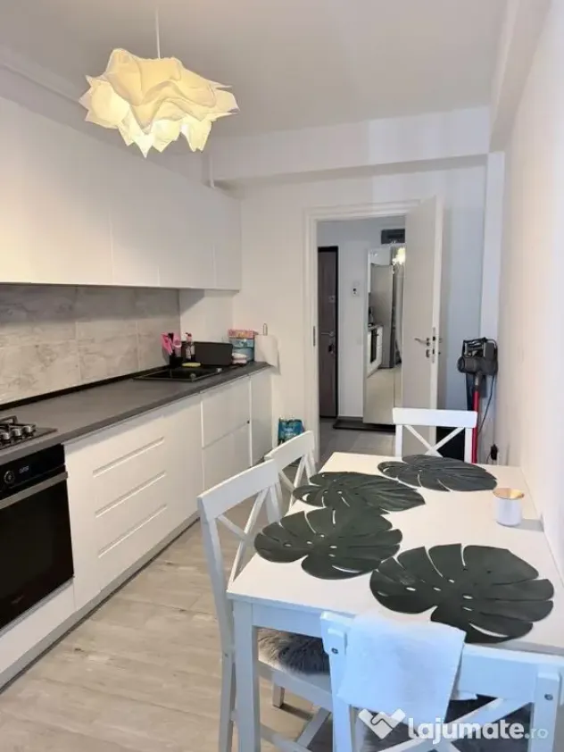 Apartament 2 camere,suprafata generoasa,loc parcare subteran