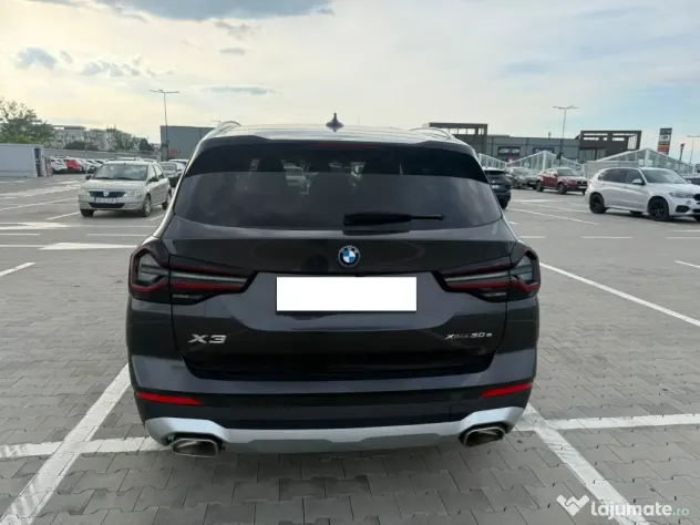 BMW X3 30e Plug-in Hybrid