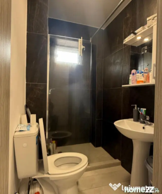 Apartament 2 camere, 50 mp utili, loc de parcare inclus –