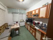 Apartament 2 camere,str.Victoriei,etaj 2