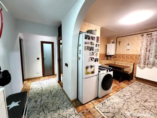 Apartament 2 camere decomandat, parter înalt, Podu Iloaiei