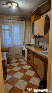 3 camere Fizicienilor decomandat, et. 3, an 1984, 69 mp 