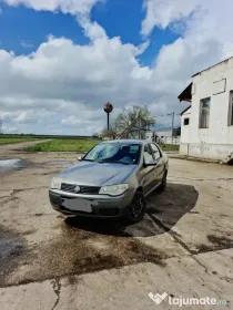 Kia Sportage si Fiat Albea Vand masini ptr. dezmembrare