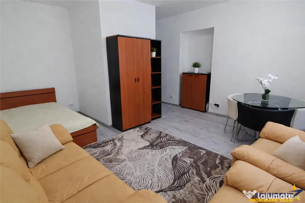 2 studiouri pretabile rezidential circuit turistic, Centrul