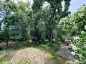 Casă cu teren mare și mult spațiu verde în Satul Motoci, 