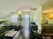 Casă / Vilă cu 5 camere de vânzare 