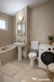 Apartament cu 3 camere decomandat - zona Dacia