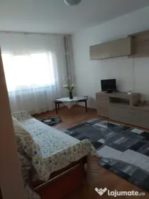 Apartament de închiriat 2 camere central