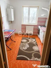 Apartament 2 camere semidecomandat de vanzare, centrală pro 