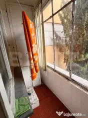 Apartament cu 3 camere, ultracentral, semidecomandat 