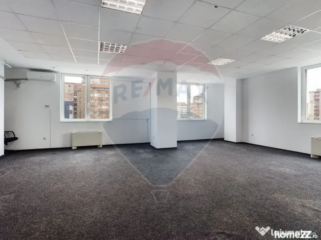 SPATIU COMERCIAL 80 MP OPEN SPACE CU GRUP SANITAR | GREEN...