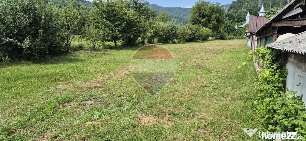 Teren casă 1280 m2, cu proiect, autorizației și utilit...