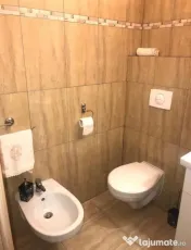 Apartament decomandat, cu 3 camere, 2 bai, zona 1 Mai 