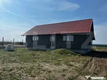 Casa de vanzare, 150 mp, zona Sendreni