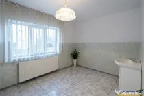FILM! Targu Secuiesc,2 camere,partial renovat,recomandat:loc