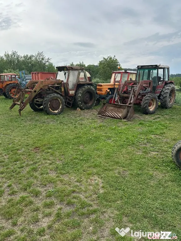 Tractor Fiat 780 cu încărcător frontal