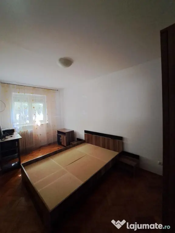 Proprietar, vand apartament 3 camere zona Dacia
